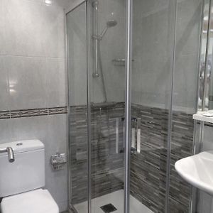 Habitación con 2 Camas Individuales